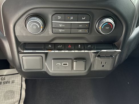 Used 2021 Chevrolet Silverado 1500 Custom AWD/4WD image 17