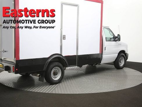 Used 2023 Ford E-350 and Econoline 350 Super Duty w/ Power Windows & Locks Group RWD image 40