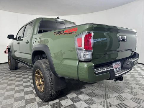 Used 2022 Toyota Tacoma TRD Off-Road w/ TRD Premium Off Road Package AWD/4WD image 27
