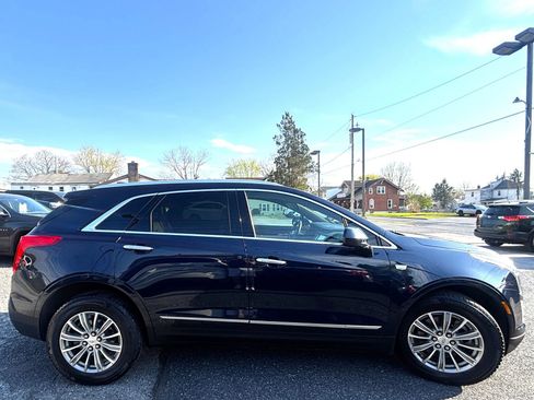 Used 2017 Cadillac XT5 Luxury w/ Driver Awareness Package AWD/4WD image 6