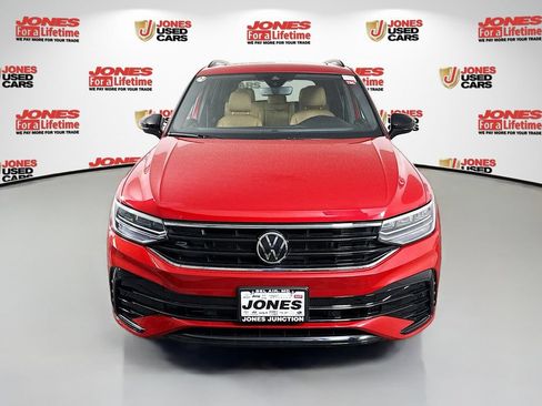 Used 2024 Volkswagen Tiguan SE R-Line AWD/4WD image 12