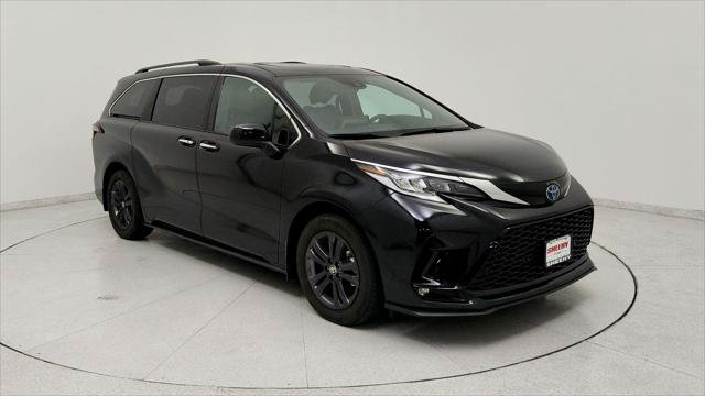 Certified 2024 Toyota Sienna XSE w/ XSE Plus Package AWD/4WD image 1