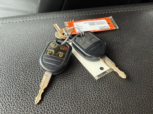 Used 2016 Ford F350 Lariat w/ Lariat Interior Package image 30