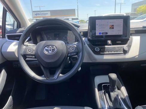 Used 2024 Toyota Corolla LE FWD image 12