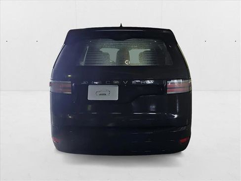 New 2024 Land Rover Discovery Dynamic SE image 6