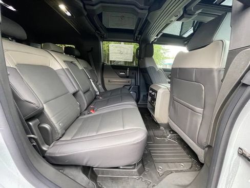 New 2025 GMC Hummer EV 2X AWD/4WD image 24