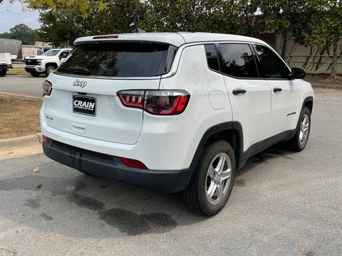 Used 2023 Jeep Compass Sport AWD/4WD image 8