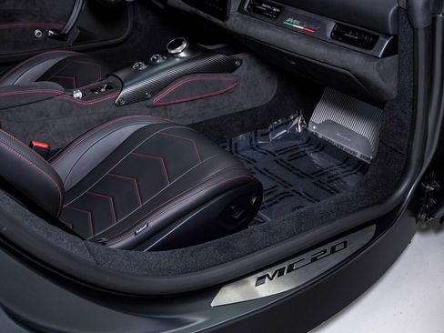 Certified 2023 Maserati MC20 Coupe RWD image 19
