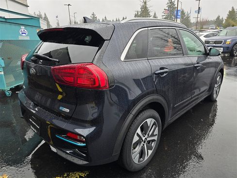 Used 2020 Kia Niro EX Premium w/ Cold Weather Package image 4