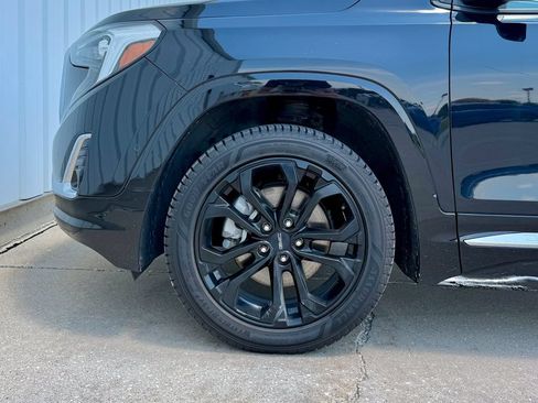 Used 2020 GMC Terrain Denali w/ Denali Premium Package AWD/4WD image 37