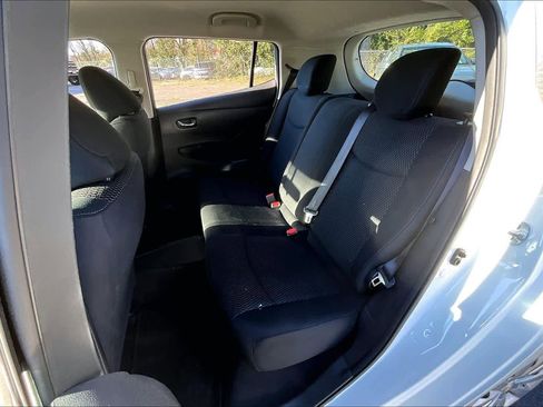 Used 2017 Nissan Leaf S w/ Charge Package image 18