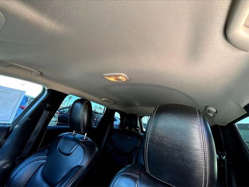 Used 2016 Jeep Cherokee Latitude image 12