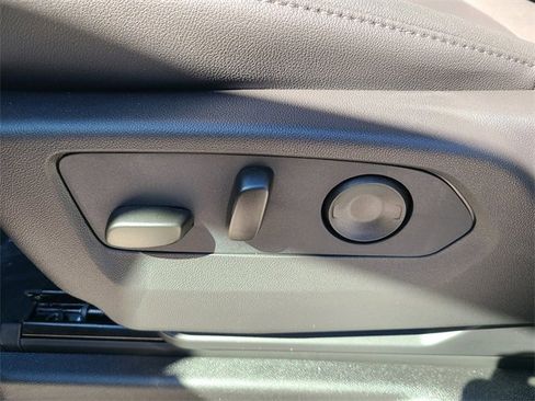 New 2026 Chevrolet Suburban LT w/ Comfort Package image 26