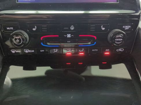 Used 2022 Jeep Grand Cherokee L Laredo AWD/4WD image 16