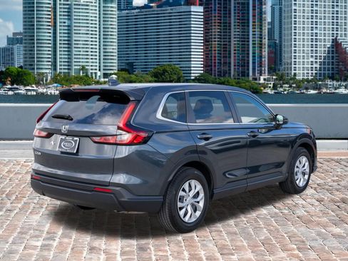 Used 2025 Honda CR-V LX image 6