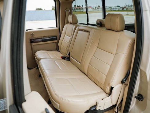 Used 2008 Ford F450 Lariat image 29