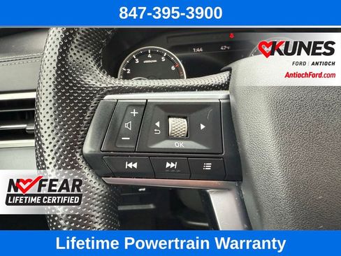 Used 2024 Mitsubishi Outlander SE image 35