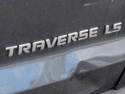 Used 2012 Chevrolet Traverse LS FWD image 30