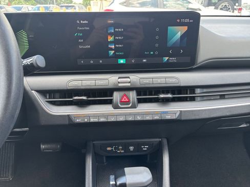 Used 2025 Kia K4 FWD image 17