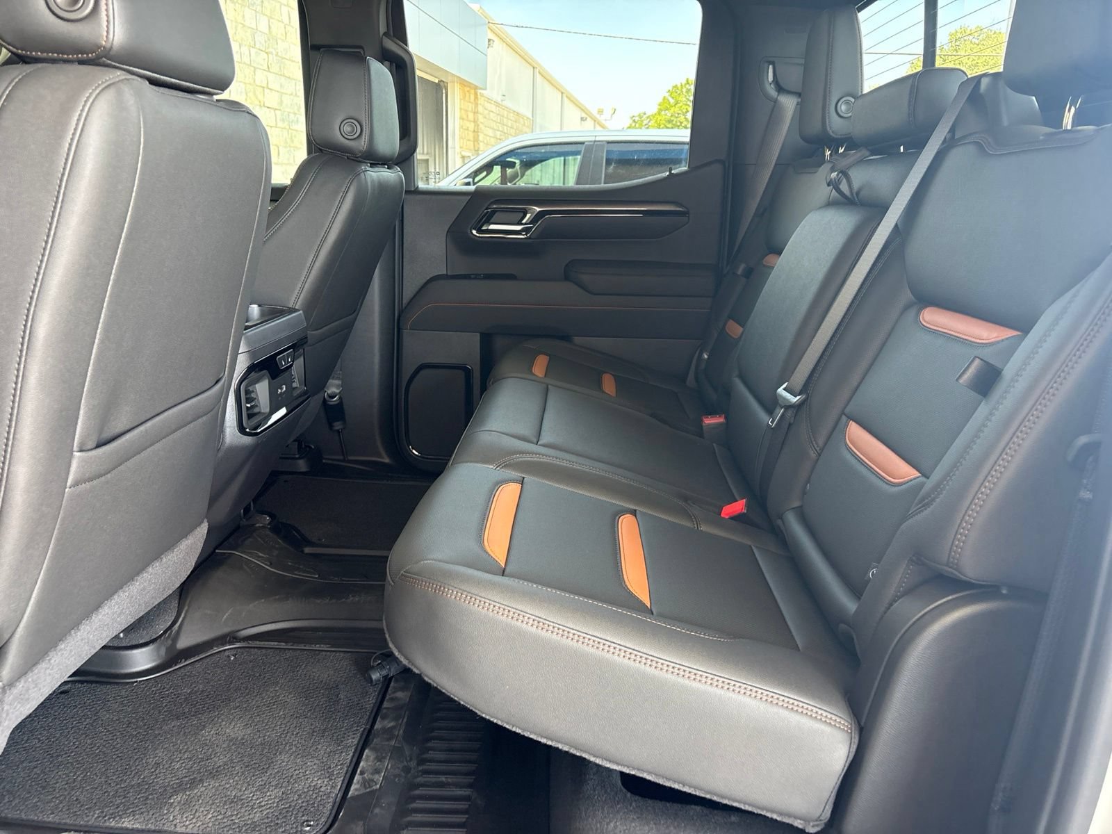 New 2026 GMC Sierra 1500 AT4 w/ AT4 Premium Package AWD/4WD image 17