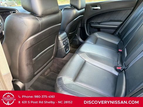 Used 2017 Dodge Charger R/T w/ Plus Group image 29