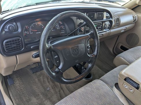 Used 1998 Dodge Ram 1500 Truck ST image 17