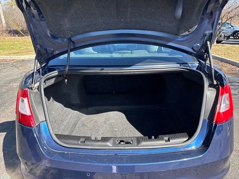 Used 2012 Ford Taurus SEL image 23