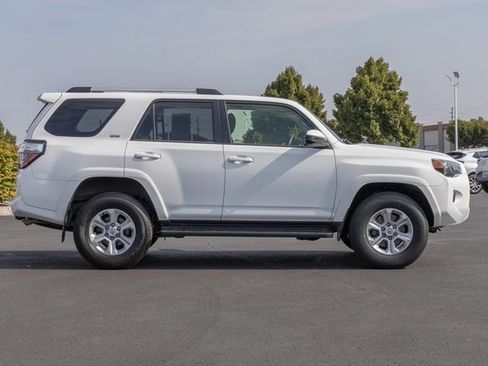 Used 2024 Toyota 4Runner SR5 image 5
