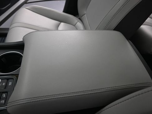 Used 2024 Honda Pilot Touring image 37