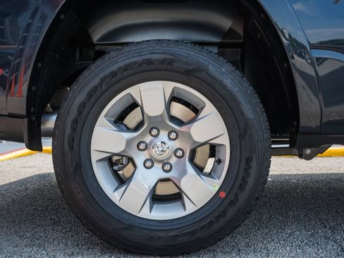 New 2026 RAM 1500 4x4 Crew Cab image 19