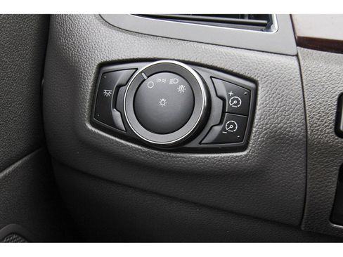 Used 2012 Ford Edge Limited w/ Driver Entry Pkg image 23