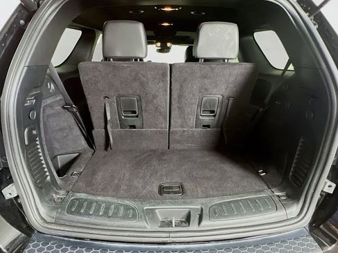 Used 2024 Dodge Durango GT image 29