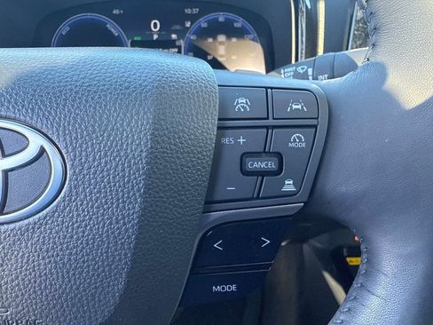 Used 2025 Toyota Camry XSE image 20