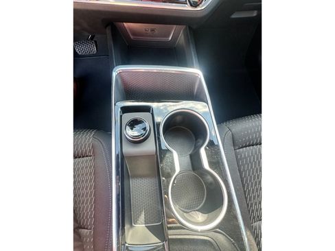 New 2026 Chevrolet Equinox LT image 9