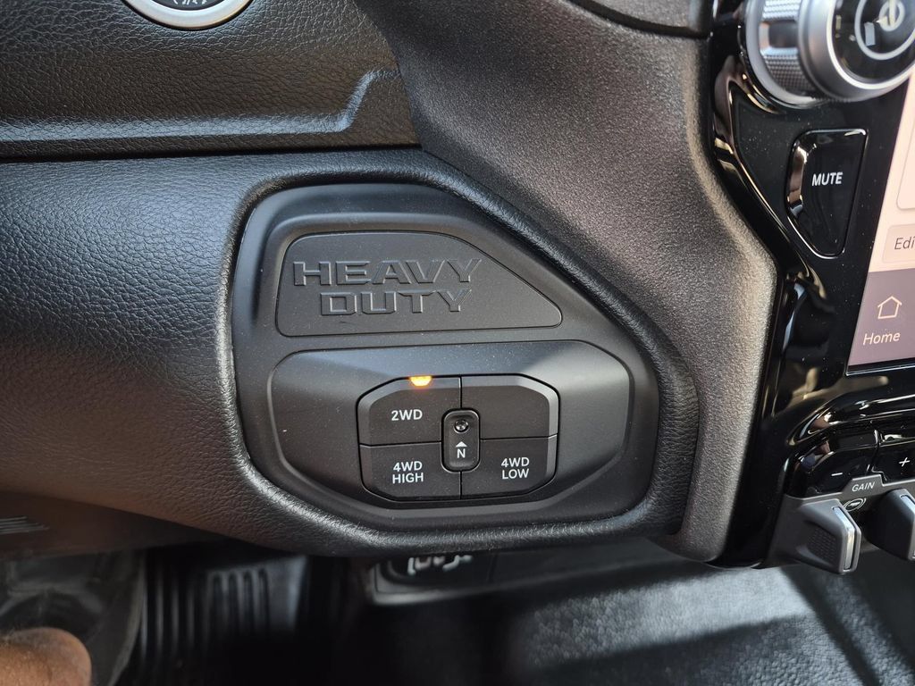New 2026 RAM 3500 Tradesman AWD/4WD image 18