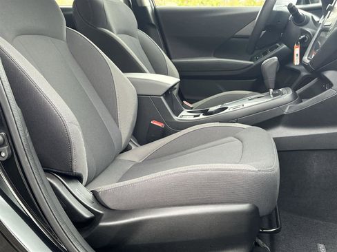 Certified 2025 Subaru Impreza 2.0i image 18