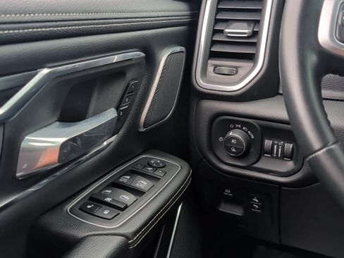 Used 2024 RAM 1500 Laramie AWD/4WD image 21