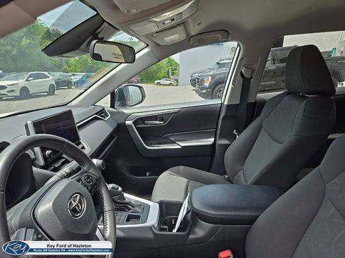 Used 2024 Toyota RAV4 XLE w/ Weather Package AWD/4WD image 31