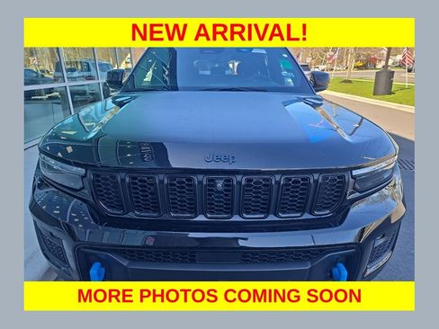 Used 2022 Jeep Grand Cherokee Trailhawk w/ Luxury Tech Group III image 1