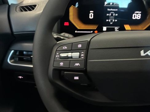 New 2026 Kia K4 LXS image 25
