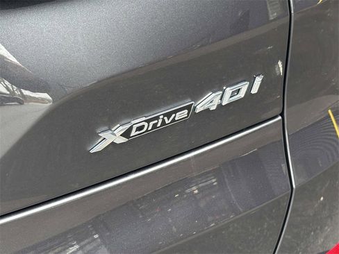 Used 2022 BMW X5 xDrive40i w/ Executive Package image 12
