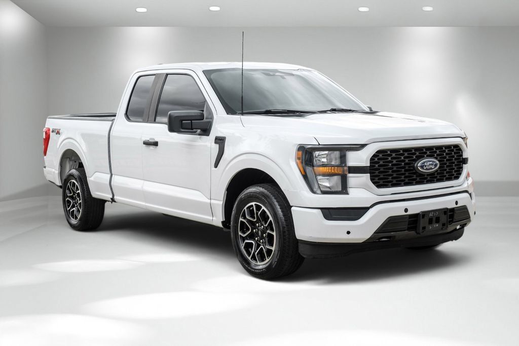 Used 2023 Ford F150 XL w/ STX Appearance Package RWD image 5