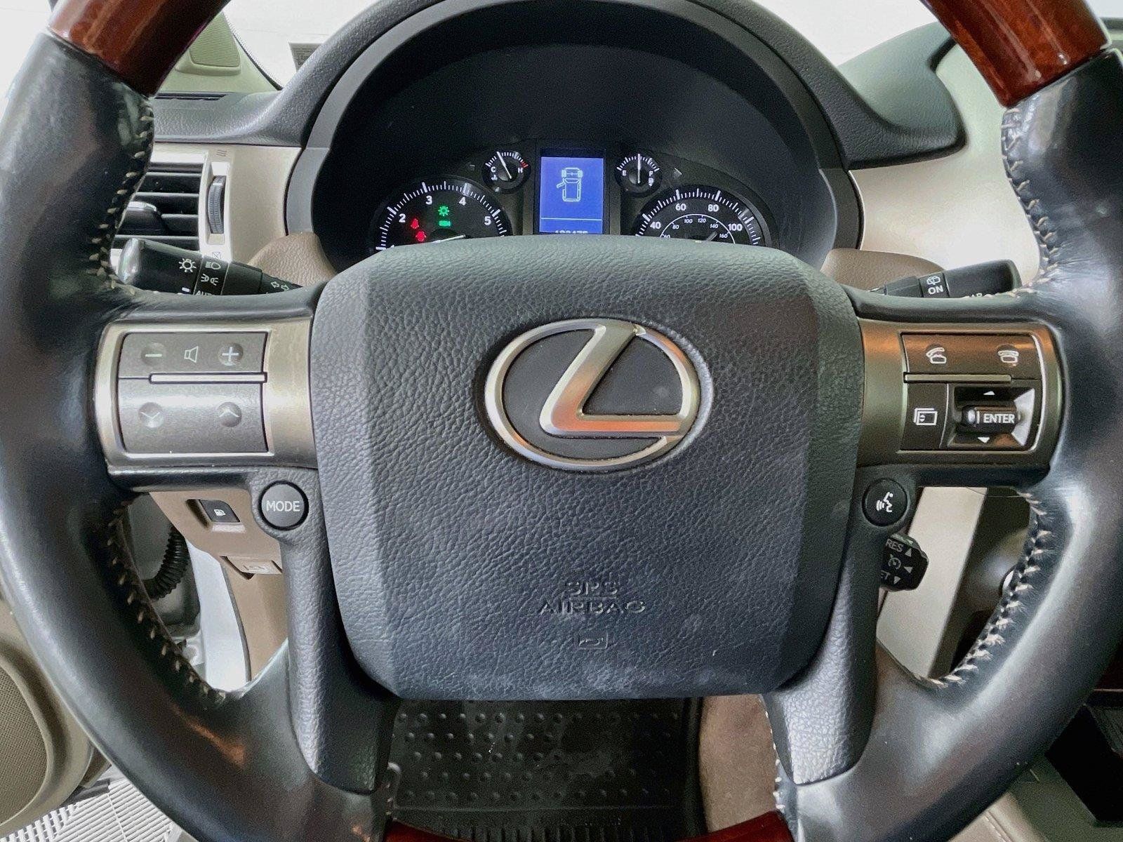 Used 2015 Lexus GX 460 w/ Premium Package AWD/4WD image 15