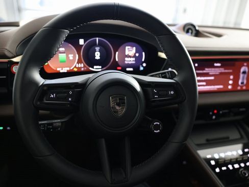 Used 2025 Porsche Macan Turbo Electric image 20