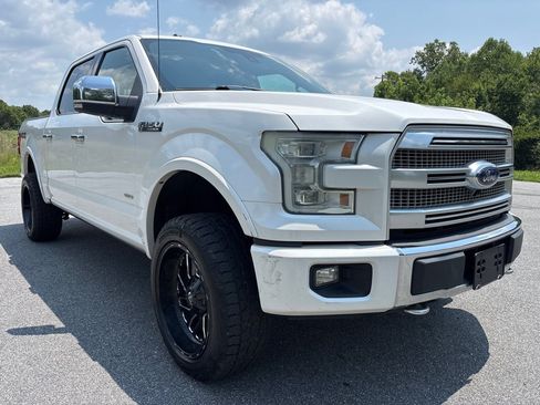 Used 2015 Ford F150 Platinum w/ Equipment Group 701A Luxury AWD/4WD image 7