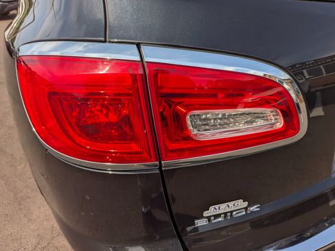 Used 2014 Buick Enclave Premium w/ Trailering Provision Package AWD/4WD image 12
