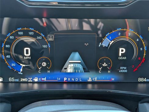 Used 2025 Chevrolet Colorado Z71 w/ Midnight Edition image 31