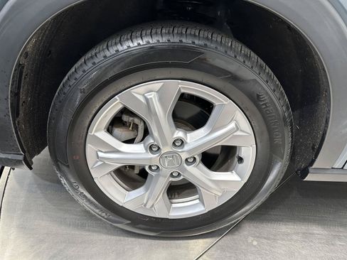 Certified 2023 Honda HR-V LX image 9