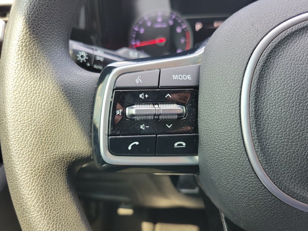 Used 2022 Kia Sorento LX FWD image 19