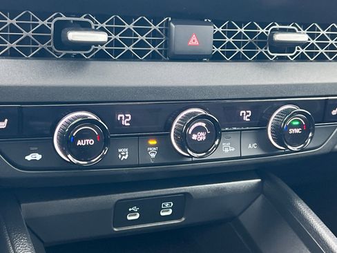 Used 2025 Honda Accord SE image 19